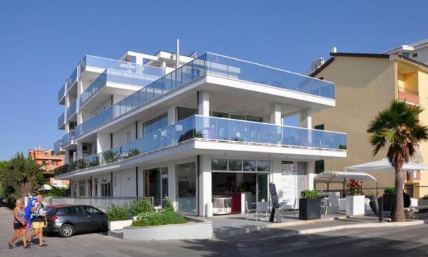 Residenza Le Terrazze Villa Alba Adriatica Exterior foto